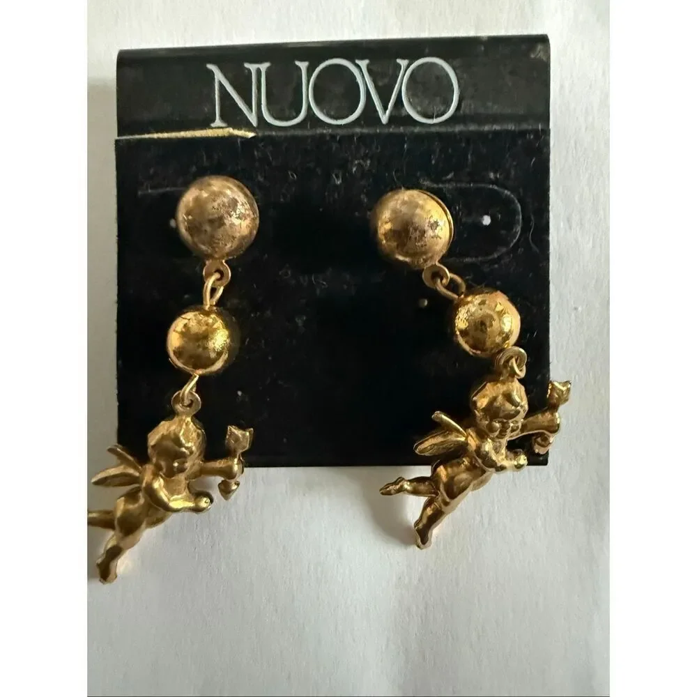 Nuovo Women's Gold-Tone 3D Cupid Cherub Angel Drop Earrings Costume Jewelry NWT